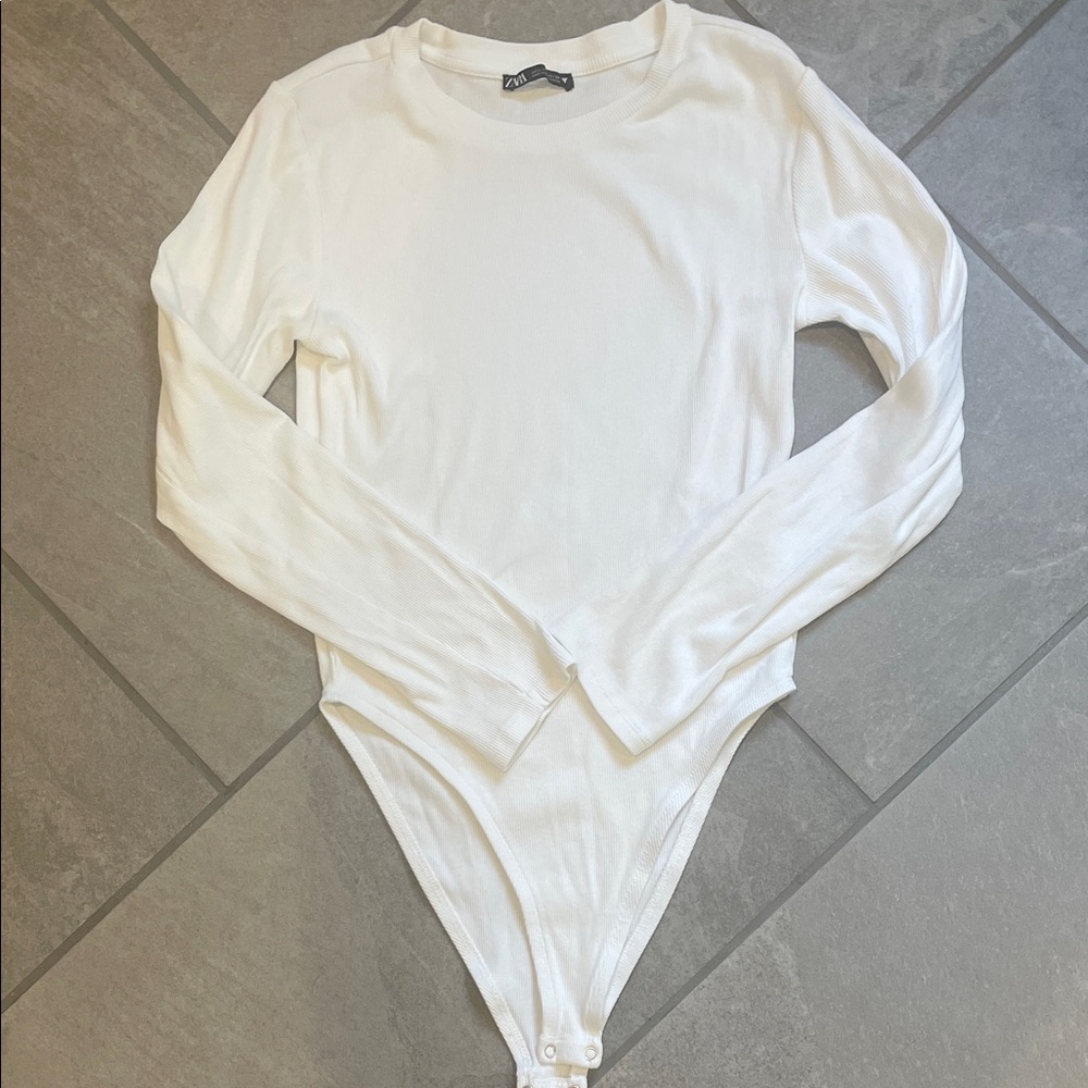 ZARA White Long Sleeve Bodysuit - Size Large